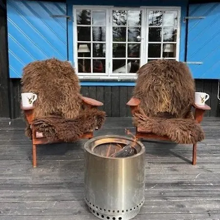 Timber With Wood-fired Hot Tub In Dom wakacyjny Trysil