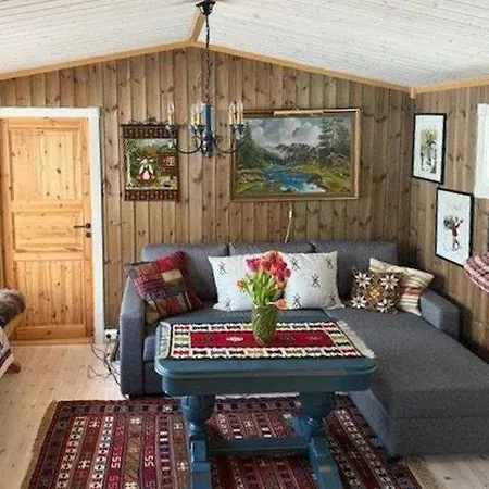 Timber With Wood-fired Hot Tub In Trysil Ferienhaus Granasen