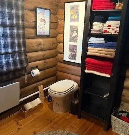 Сasa de vacaciones Timber With Wood-fired Hot Tub In *